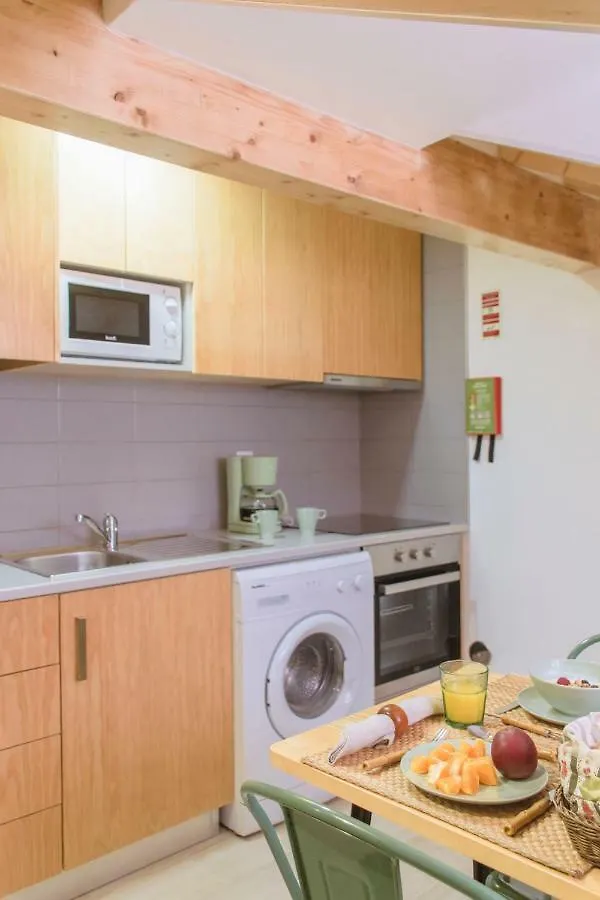 Living Coimbra Corpo De Deus Apartment